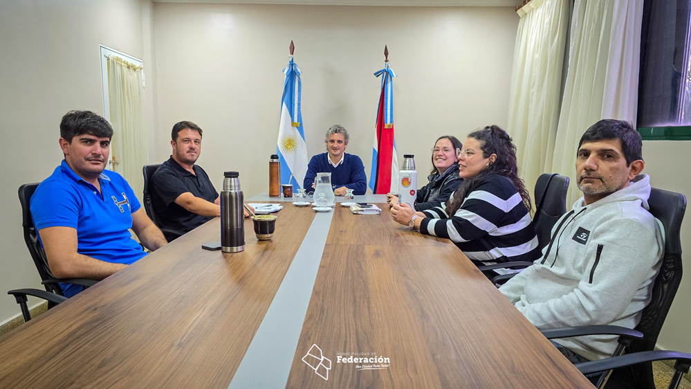 REUNIÓN PREPARATORIA PARA EL CARNAVAL 2026 CON REPRESENTANTES DE LAS COMPARSAS DE FEDERACIÓN