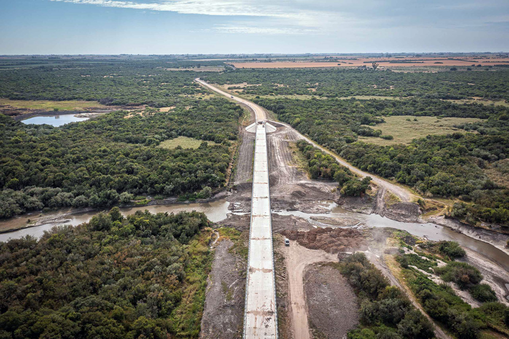 Está próxima a finalizar la construcción del puente en Paso El Cinto sobre el río Gualeguaychú