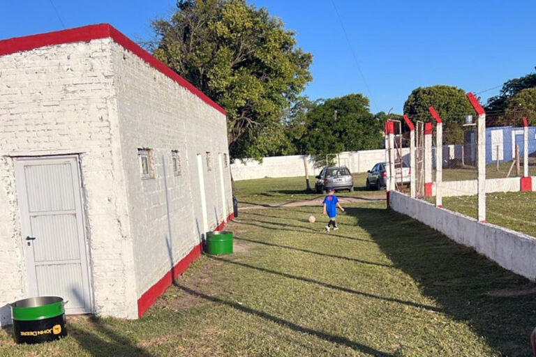 La provincia otorgó un aporte para mejorar la infraestructura deportiva en General Galarza