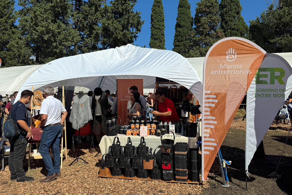 Emprendedoras de Manos Entrerrianas participaron de la Expo Provincial de la Leche en Nogoyá