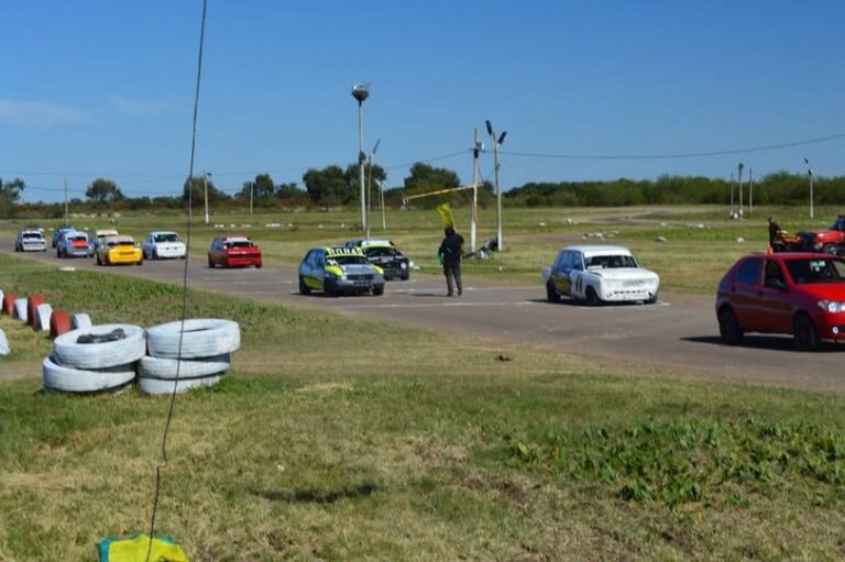 El barro frenó la actividad y se suspendió la fecha en El Cerro