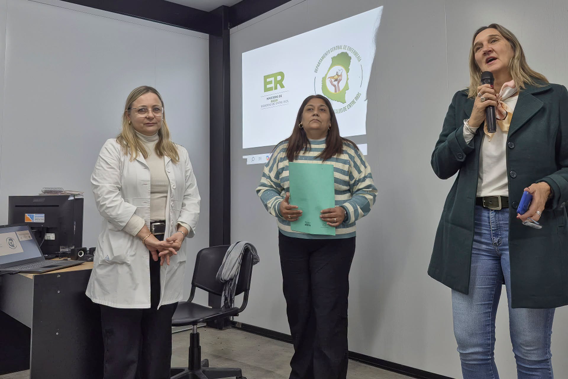 Viale fue sede de una jornada de capacitación sobre salud mental y consumos problemáticos