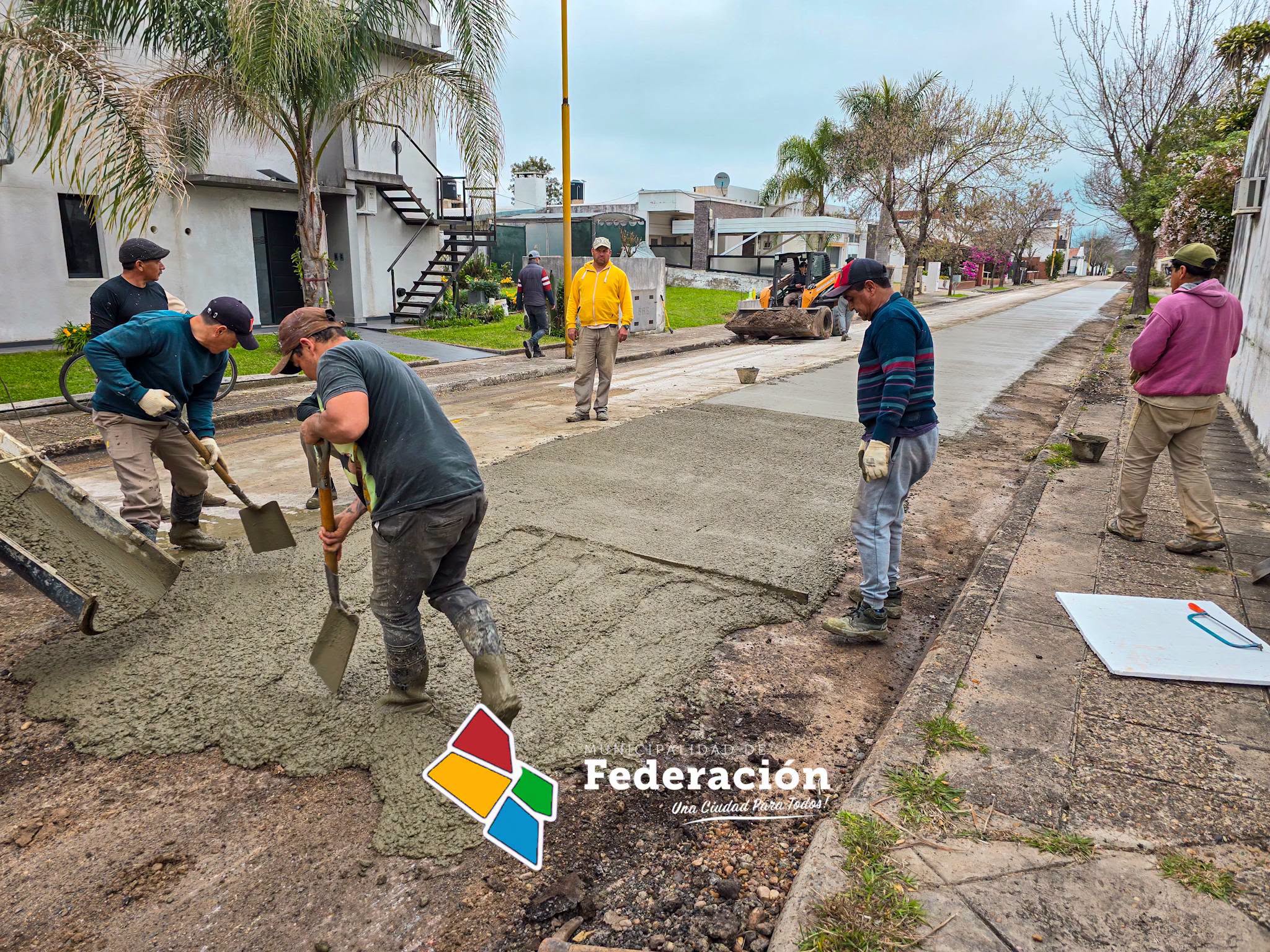 El Municipio de Federación avanza con la pavimentación de calle Francisco Ramírez
